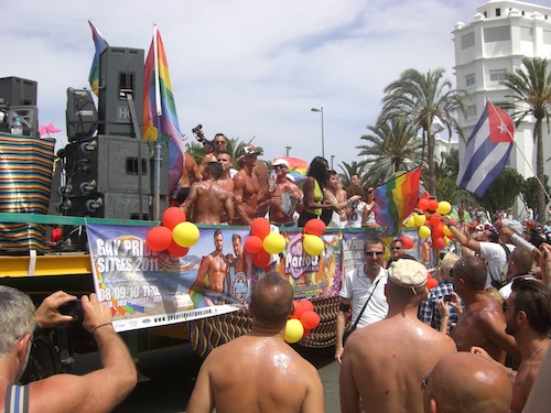 Follia e colore al Maspalomas Gay Pride