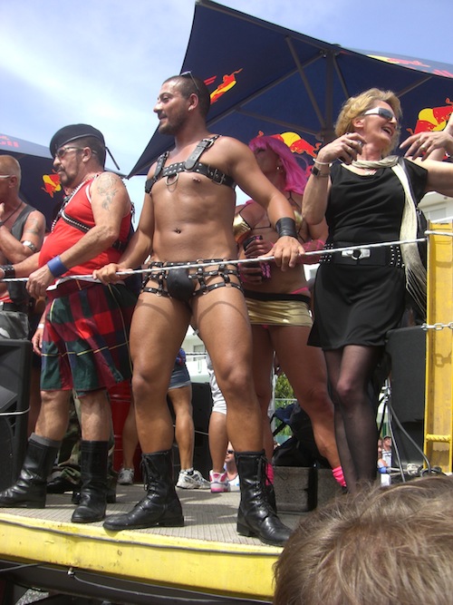 Follia e colore al Maspalomas Gay Pride