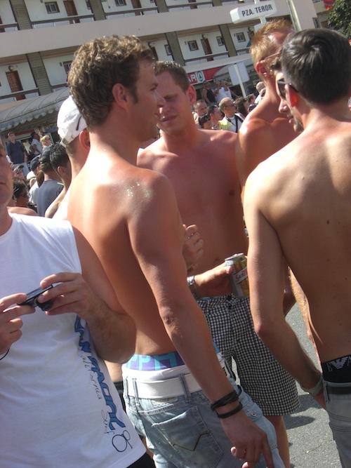 Follia e colore al Maspalomas Gay Pride