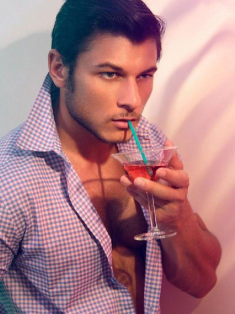 Daniel Garofali supersexy per Lash Magazine