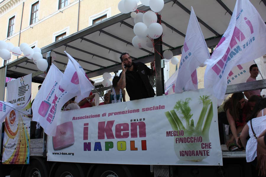 Le foto dell'Europride: i carri