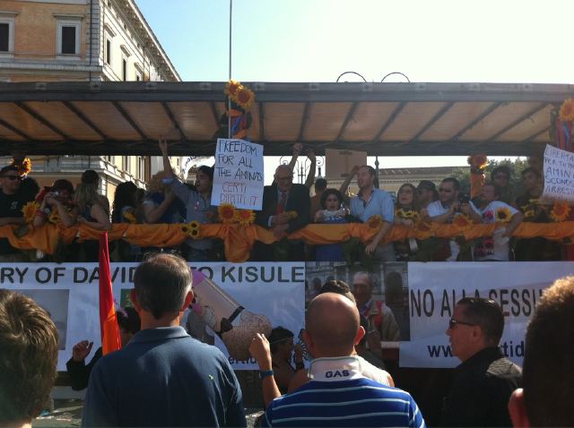 Le foto dell'Europride: i carri