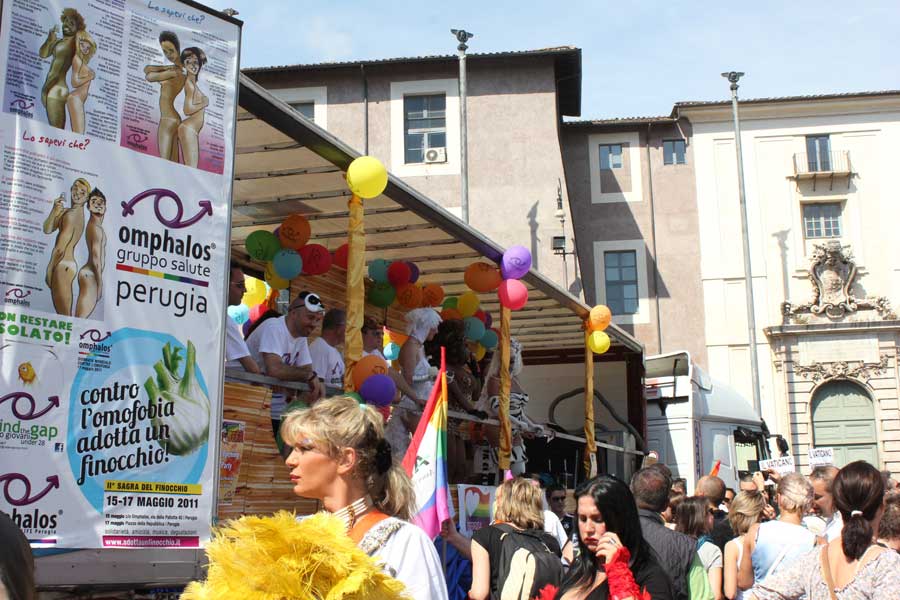 Le foto dell'Europride: i carri