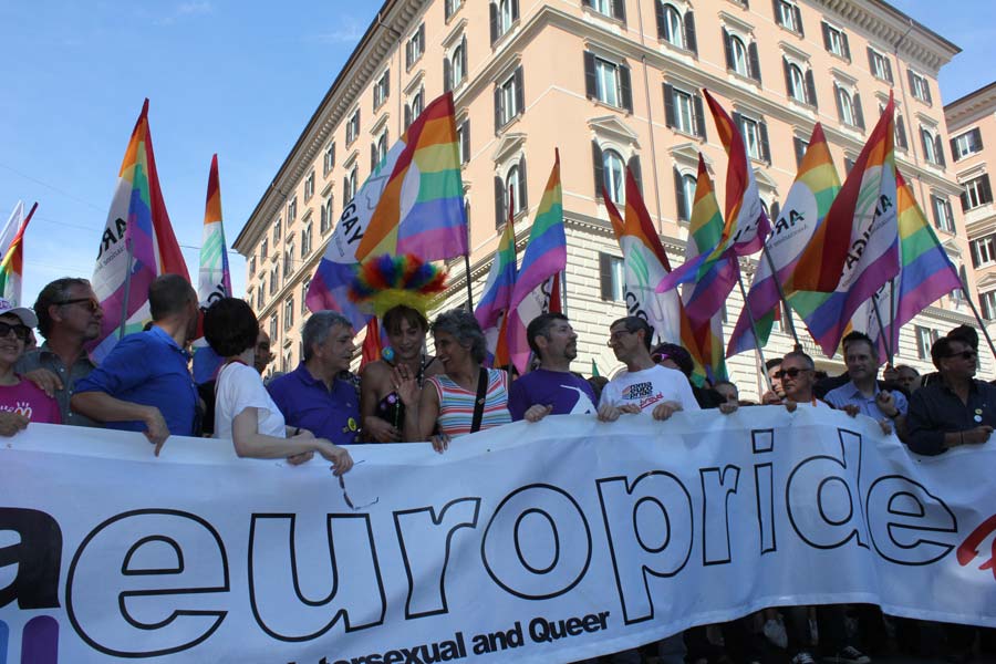 Le foto dell'Europride: il corteo