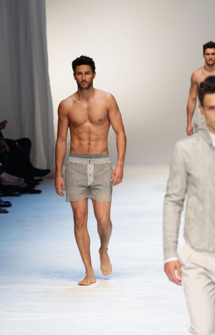 David Gandy (e non solo) a petto nudo per D&G