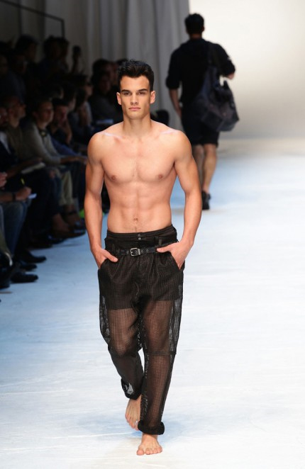 David Gandy (e non solo) a petto nudo per D&G