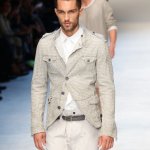 David Gandy (e non solo) a petto nudo per D&G - Thumbnail