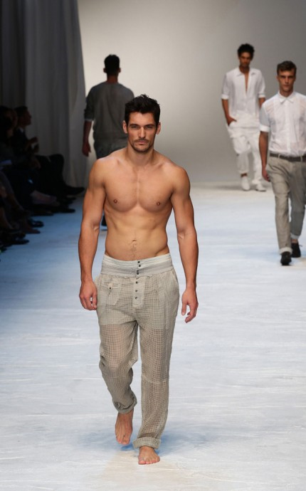 David Gandy (e non solo) a petto nudo per D&G