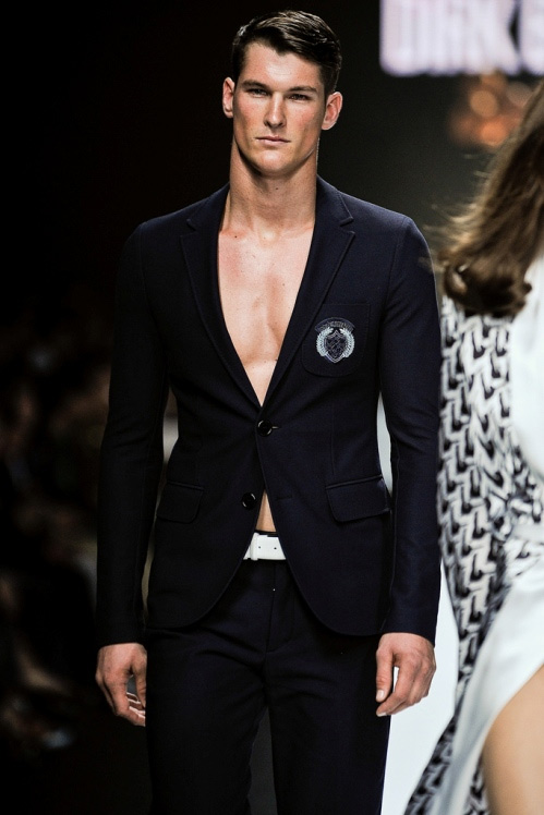 Cos&igrave; sar&agrave; l'uomo della prossima estate secondo Bikkembergs