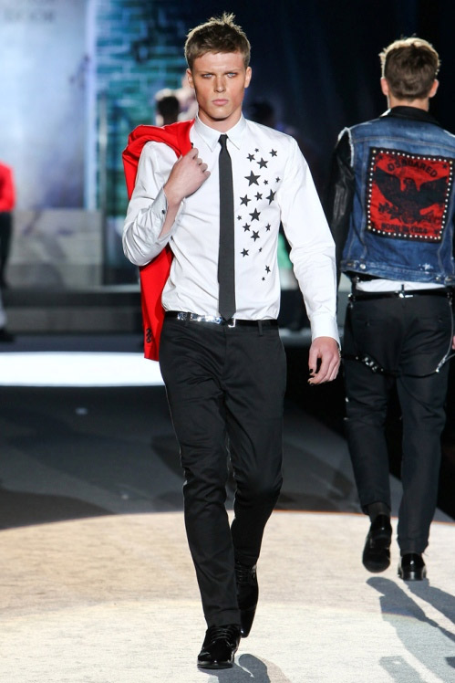 Ecco l'uomo di DSquared per la primavera/estate 2012