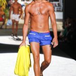 Ecco l'uomo di DSquared per la primavera/estate 2012 - Thumbnail