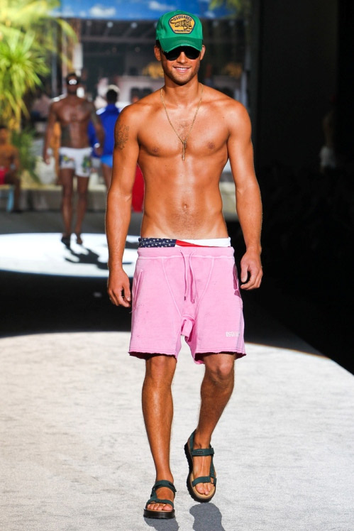 Ecco l'uomo di DSquared per la primavera/estate 2012