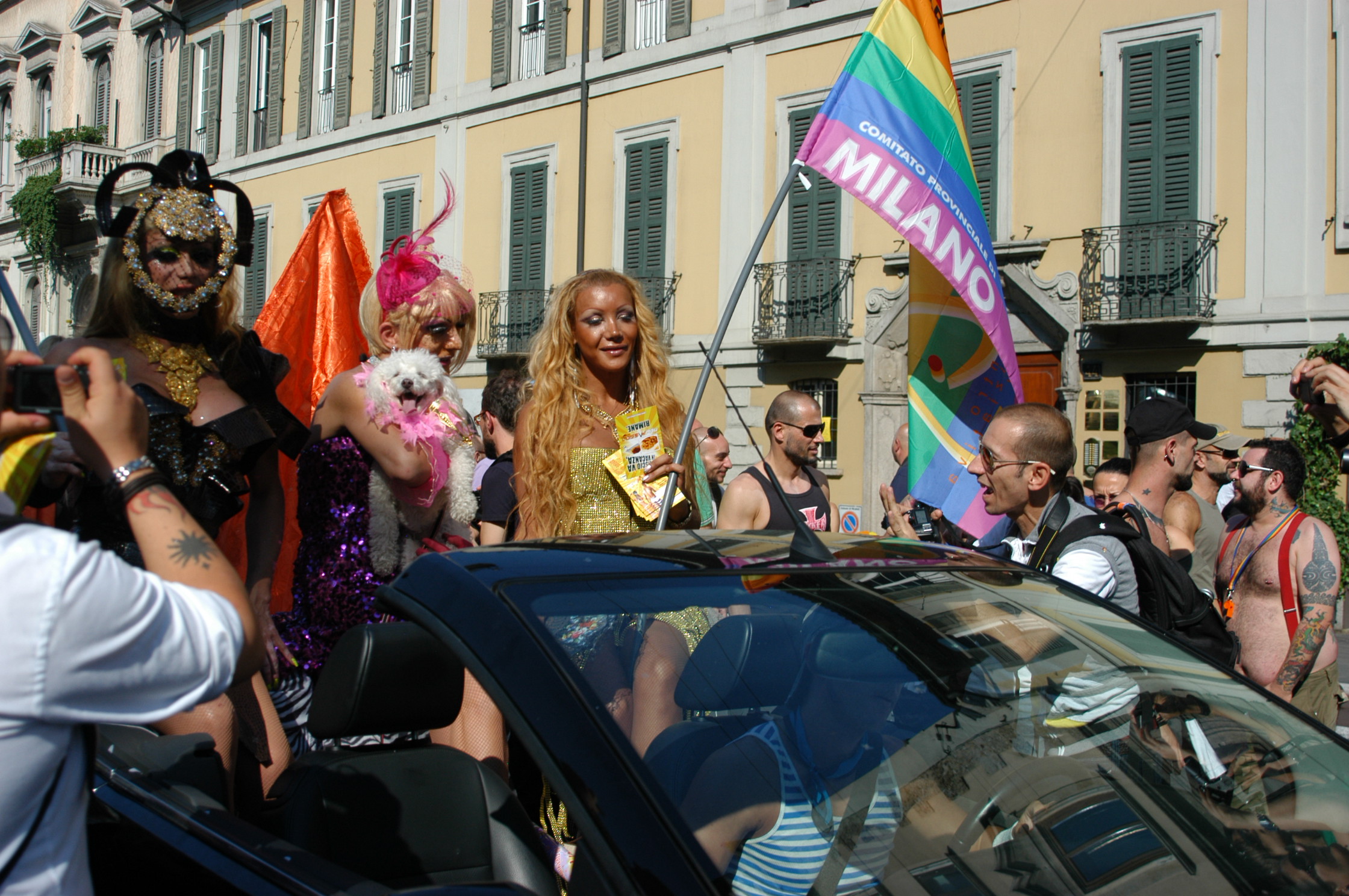 Milano Pride 2011: 60 mila in piazza con New York nel cuore