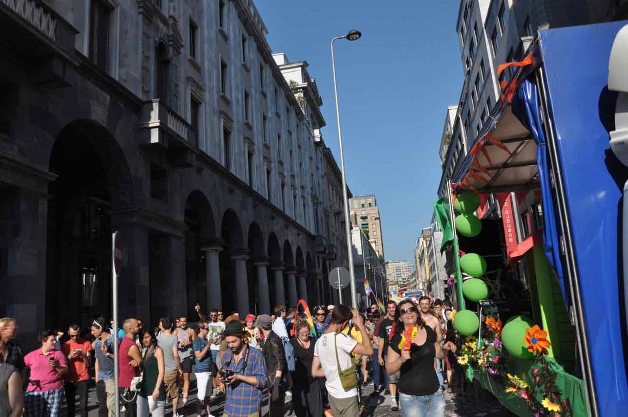 Milano Pride 2011: 60 mila in piazza con New York nel cuore
