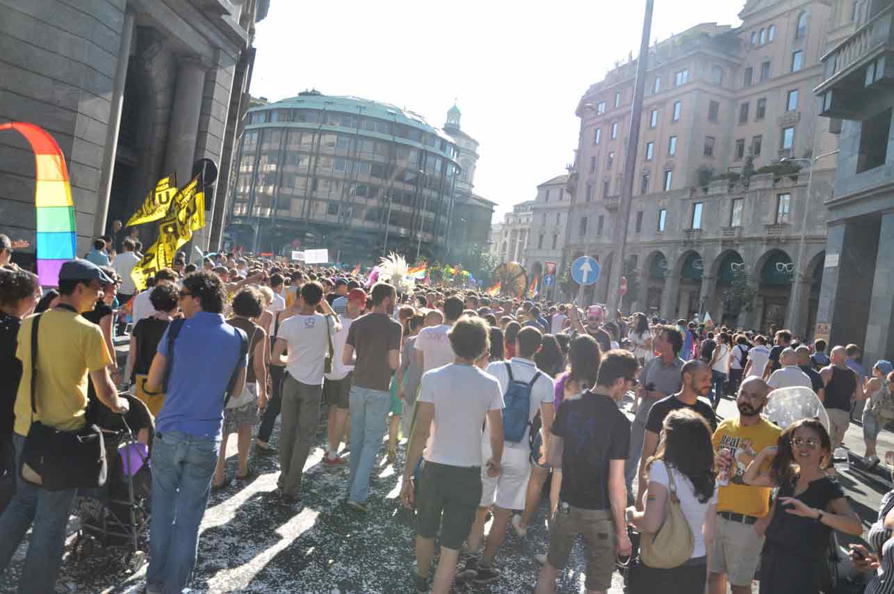 Milano Pride 2011: 60 mila in piazza con New York nel cuore