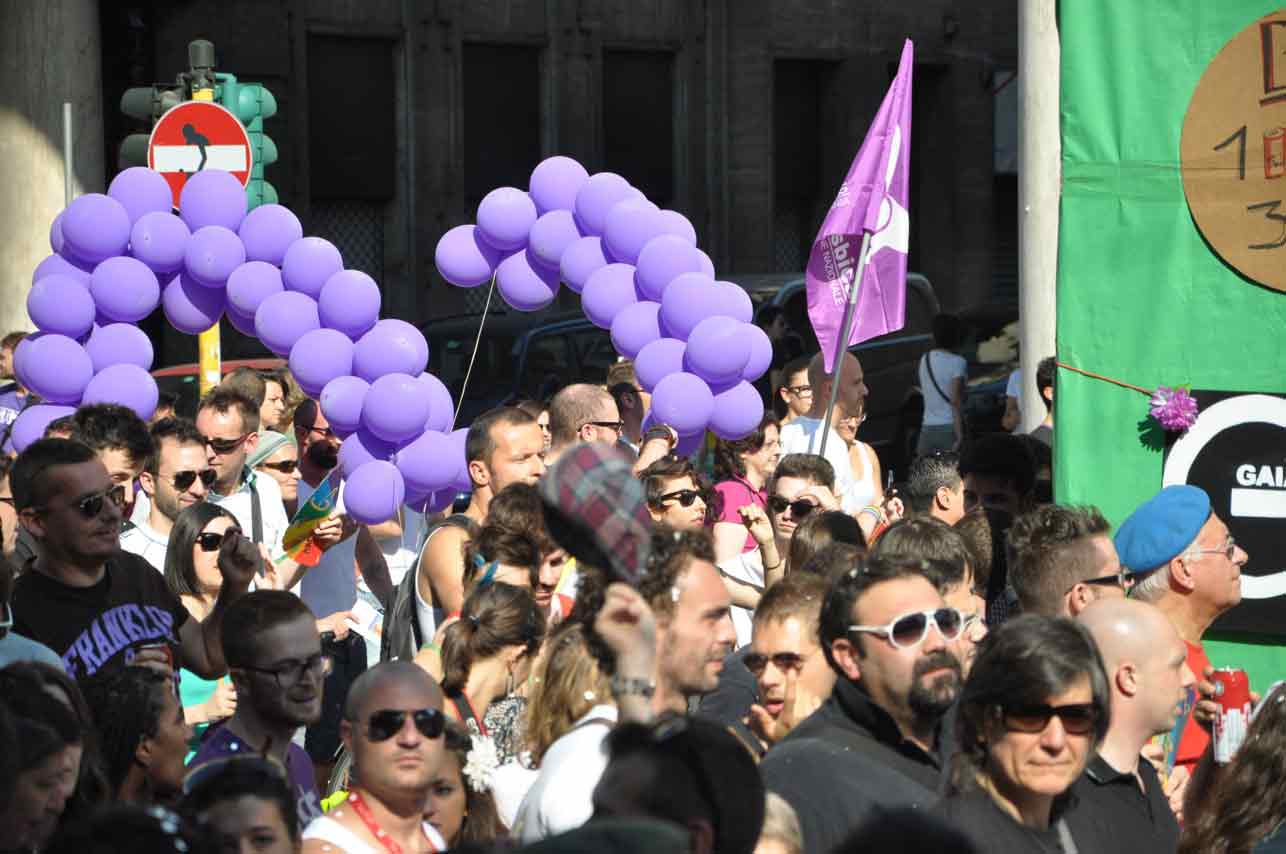 Milano Pride 2011: 60 mila in piazza con New York nel cuore