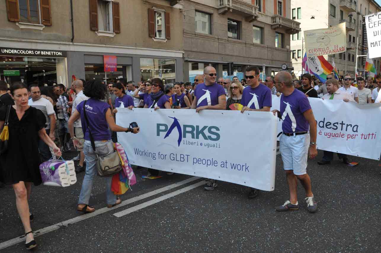 Milano Pride 2011: 60 mila in piazza con New York nel cuore