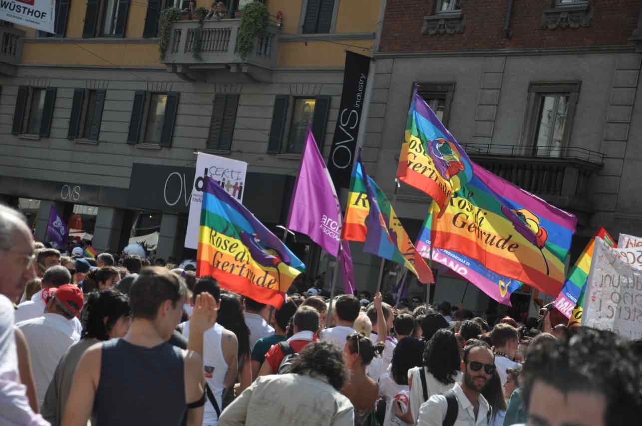 Milano Pride 2011: 60 mila in piazza con New York nel cuore