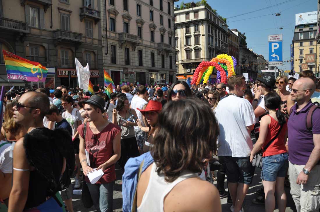 Milano Pride 2011: 60 mila in piazza con New York nel cuore