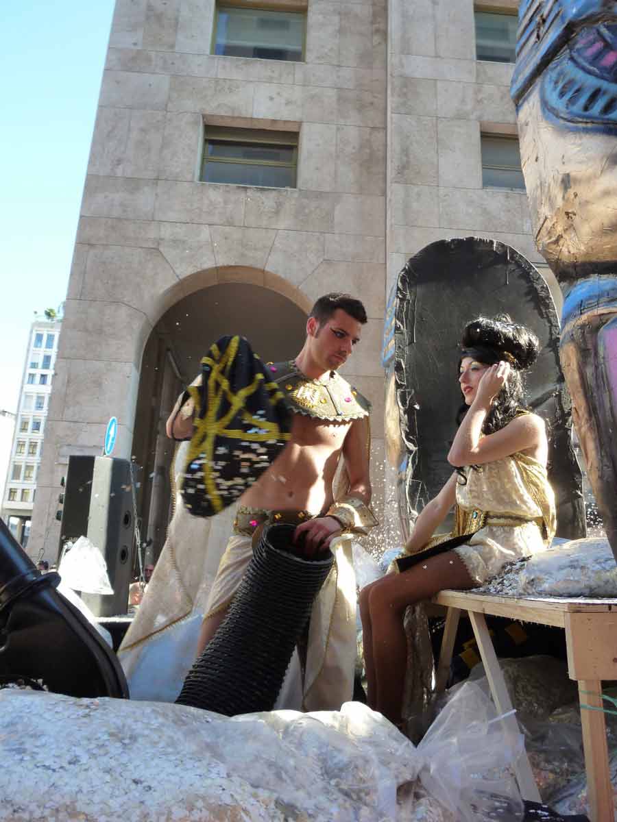 Milano Pride 2011: 60 mila in piazza con New York nel cuore