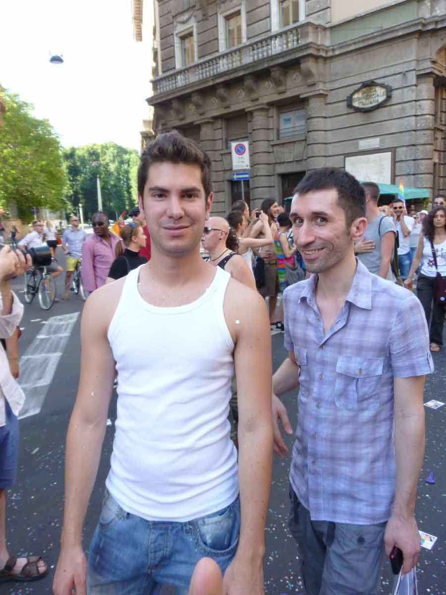 Milano Pride 2011: 60 mila in piazza con New York nel cuore