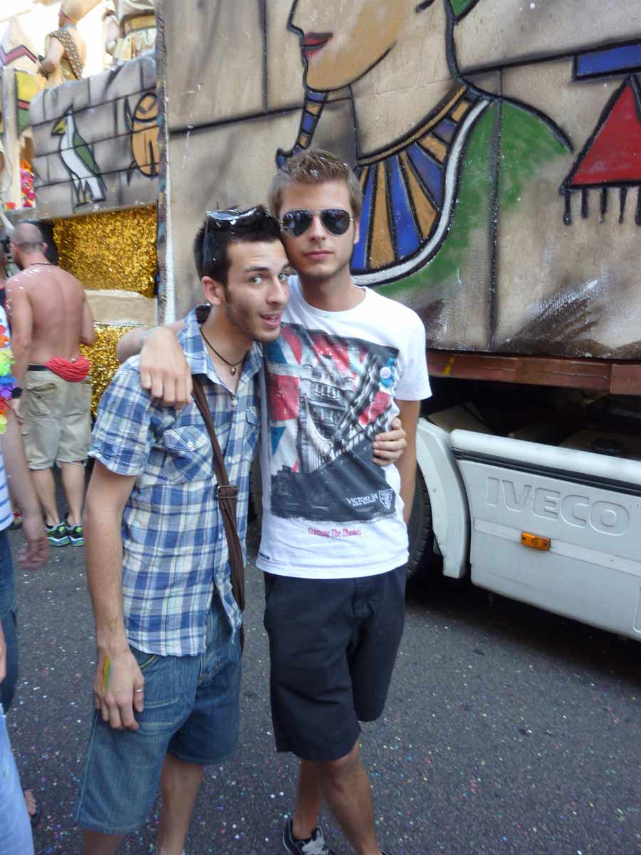 Milano Pride 2011: 60 mila in piazza con New York nel cuore