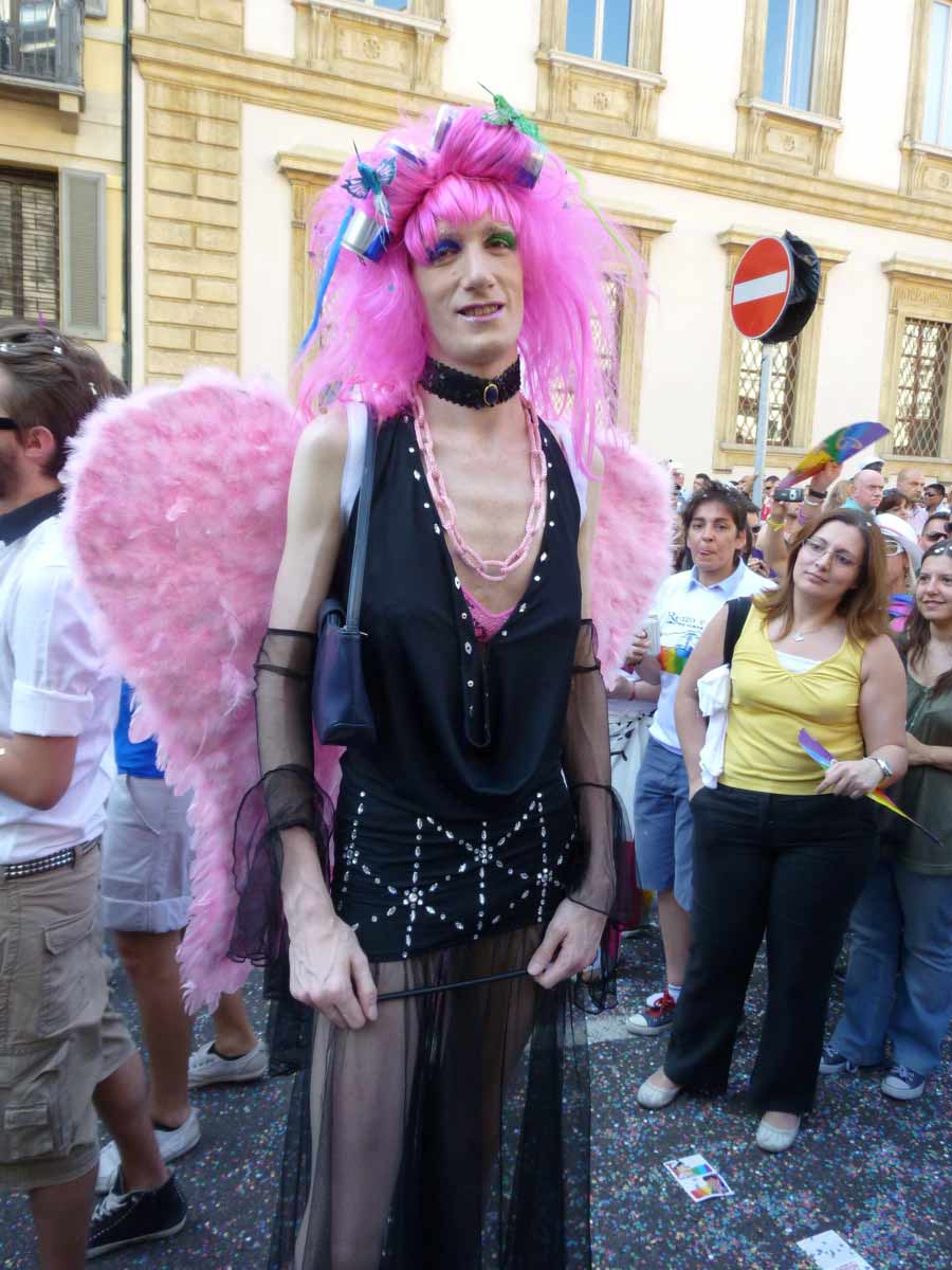 Milano Pride 2011: 60 mila in piazza con New York nel cuore