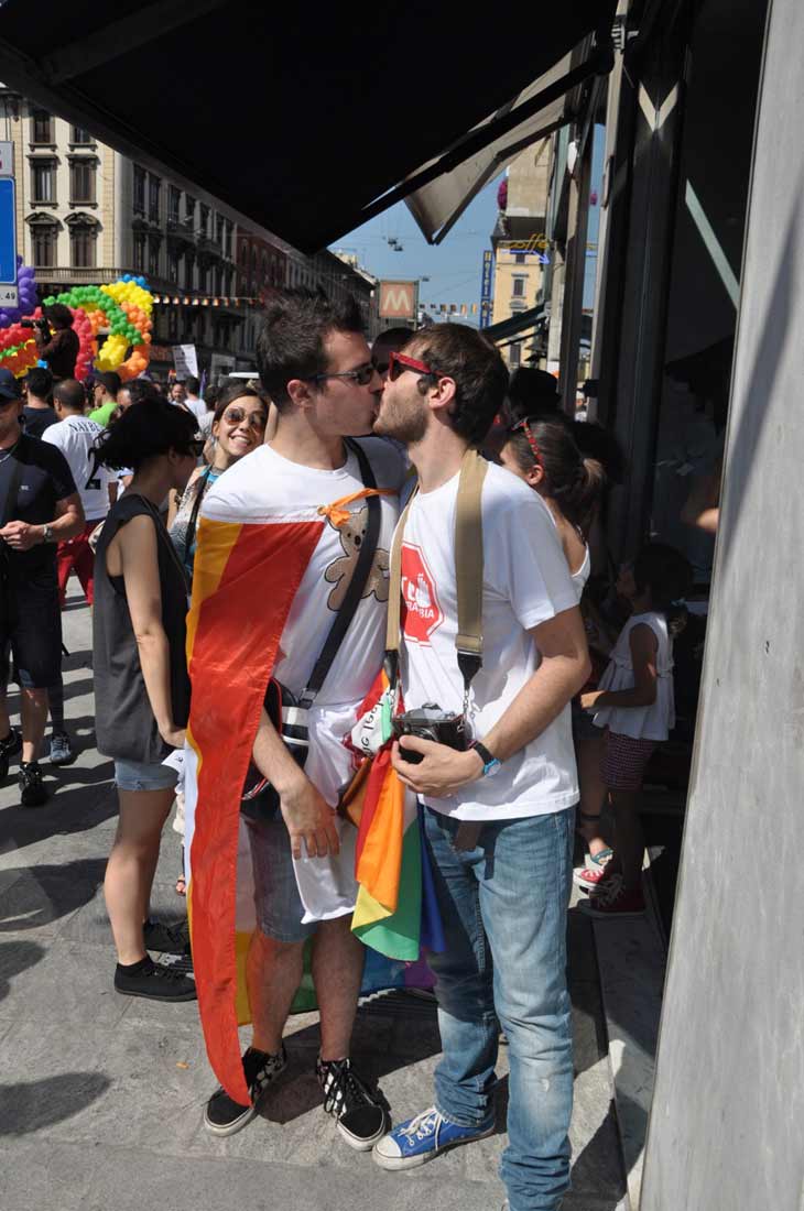 Milano Pride 2011: 60 mila in piazza con New York nel cuore