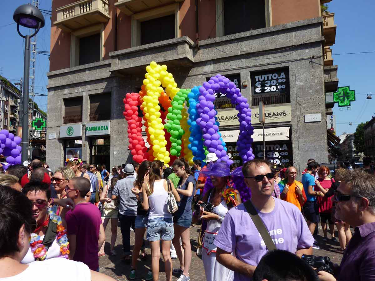 Milano Pride 2011: 60 mila in piazza con New York nel cuore