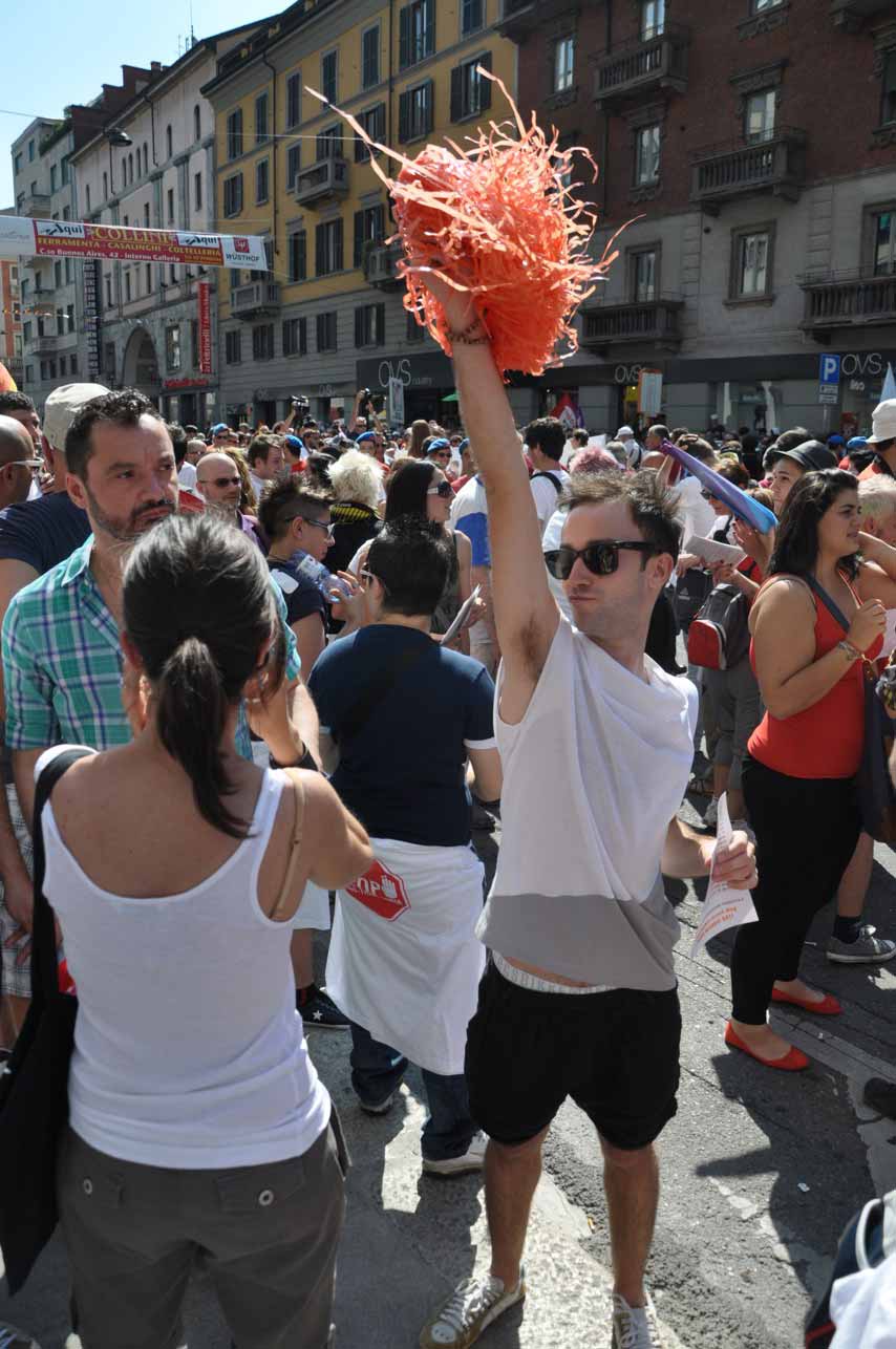 Milano Pride 2011: 60 mila in piazza con New York nel cuore