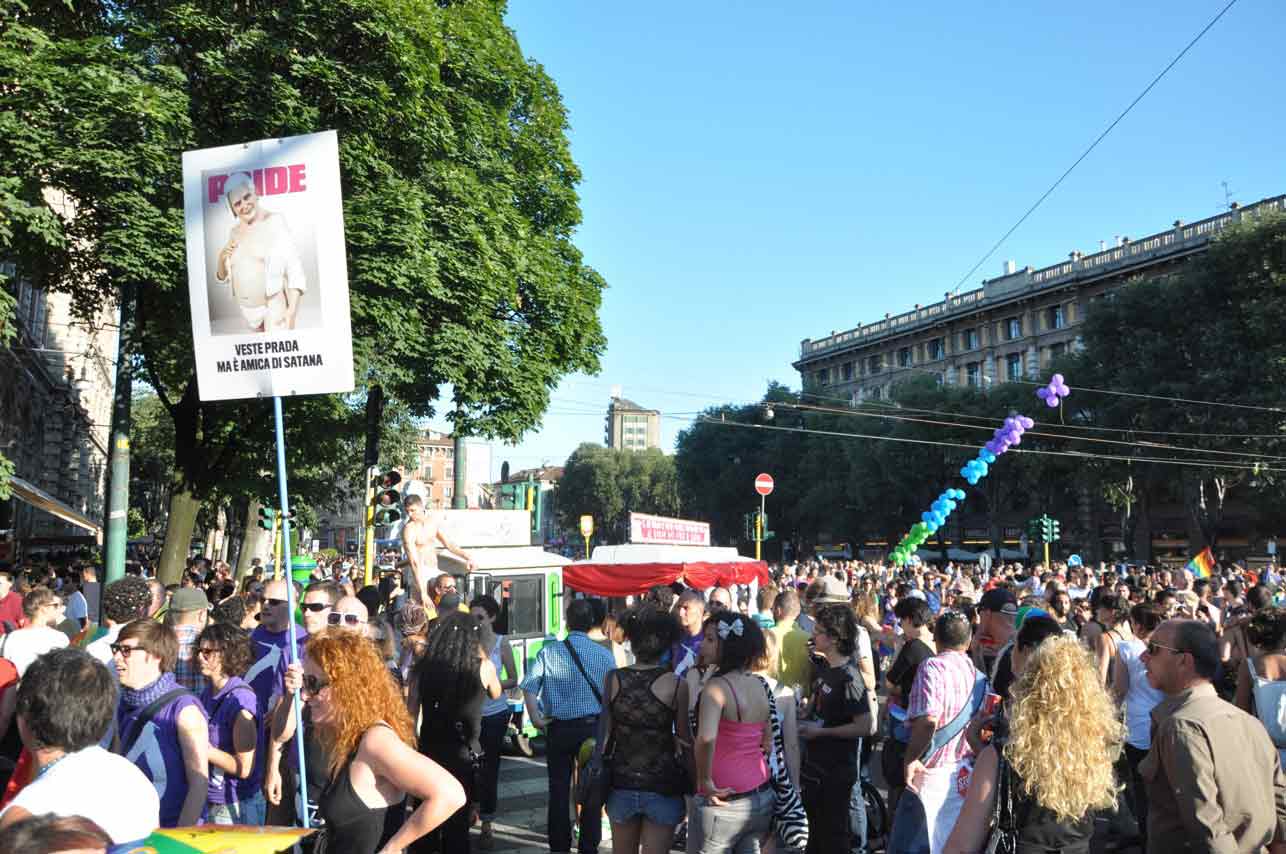 Milano Pride 2011: 60 mila in piazza con New York nel cuore