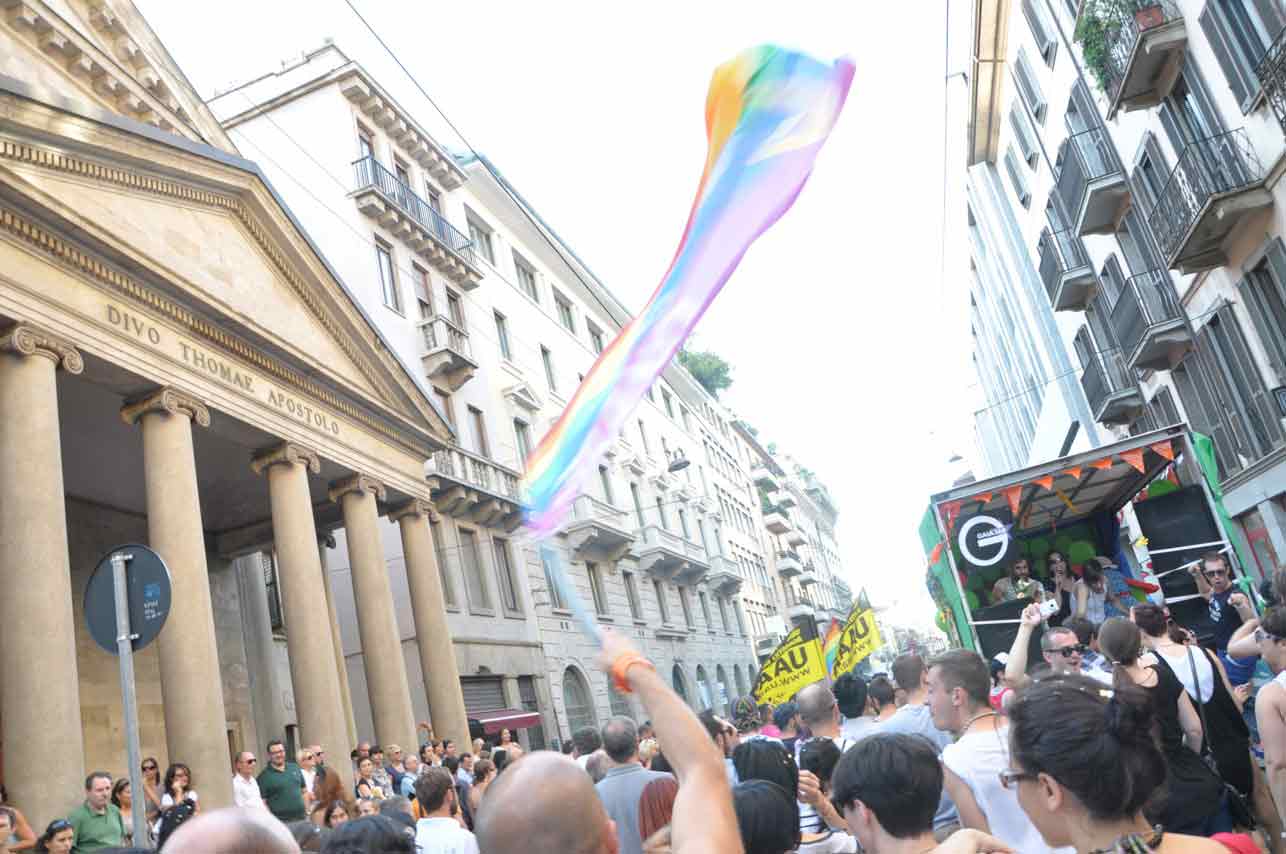 Milano Pride 2011: 60 mila in piazza con New York nel cuore