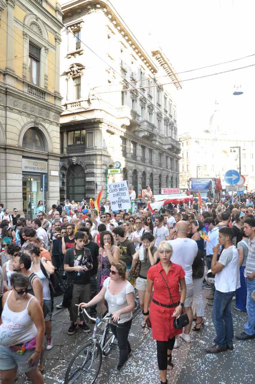 Milano Pride 2011: 60 mila in piazza con New York nel cuore
