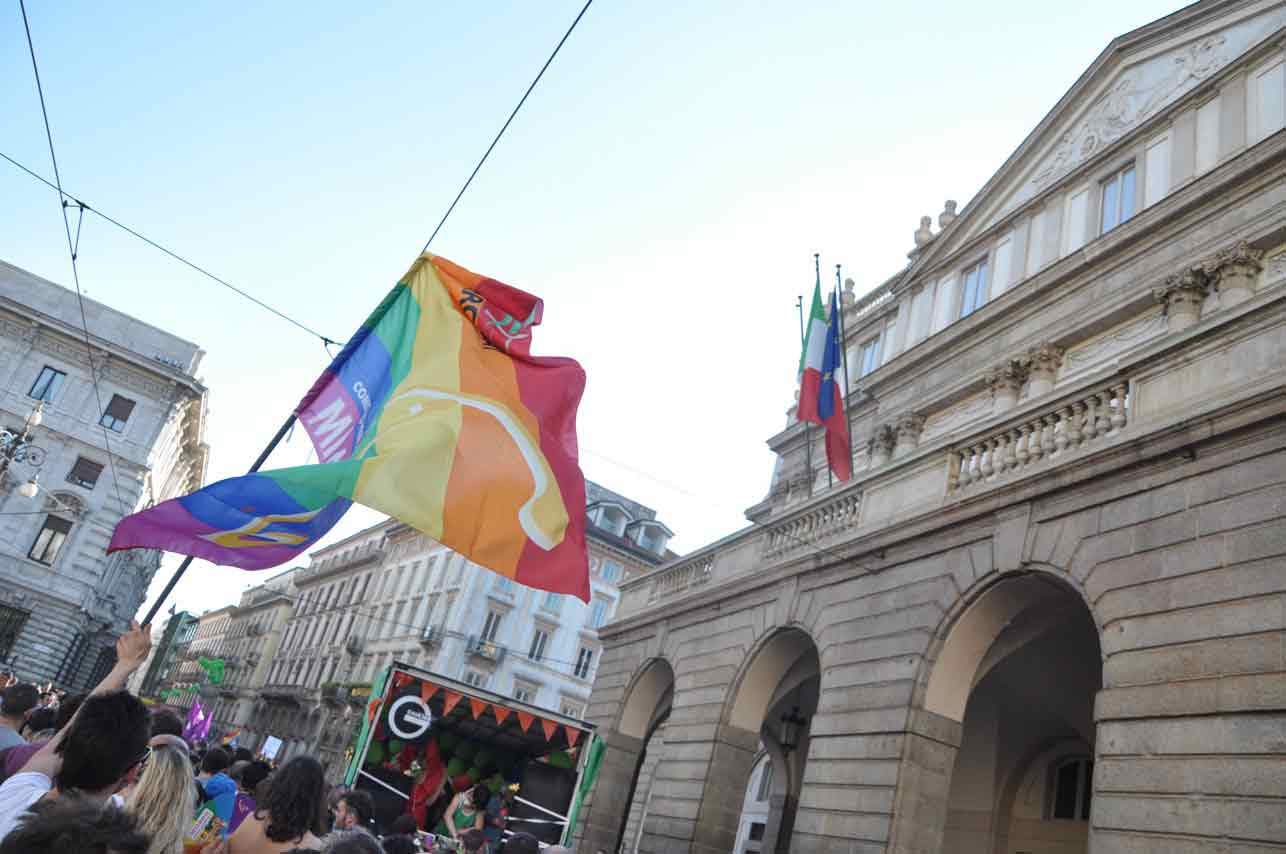 Milano Pride 2011: 60 mila in piazza con New York nel cuore