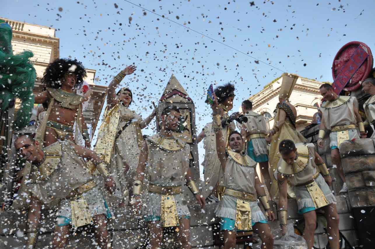 Milano Pride 2011: i carri del Christopher Street Day