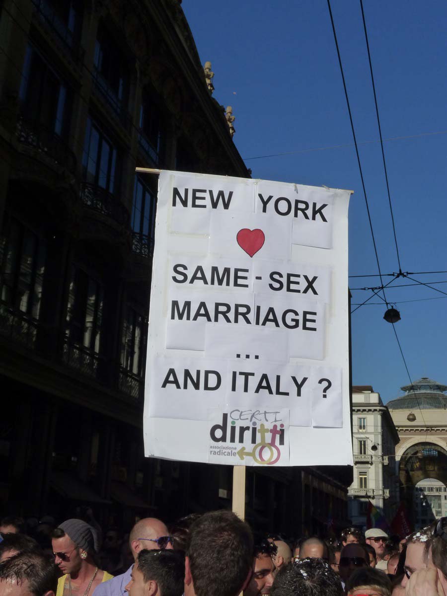 Milano Pride 2011: i carri del Christopher Street Day