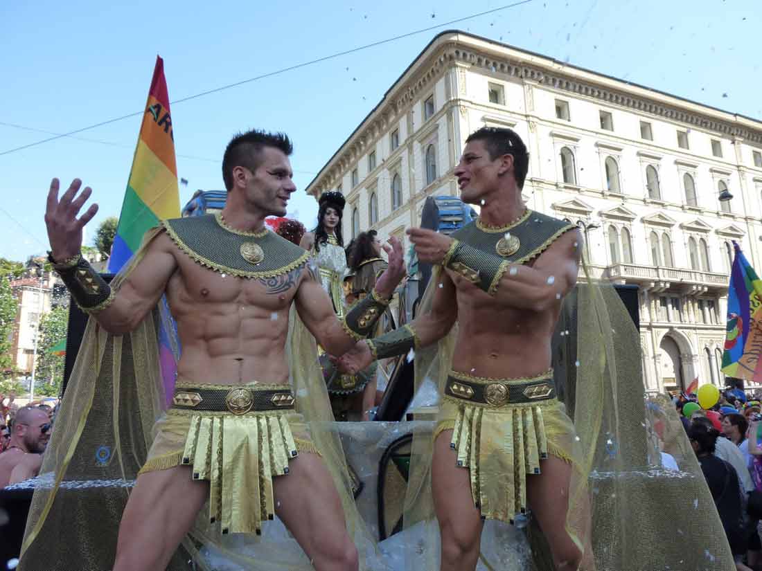 Milano Pride 2011: i carri del Christopher Street Day