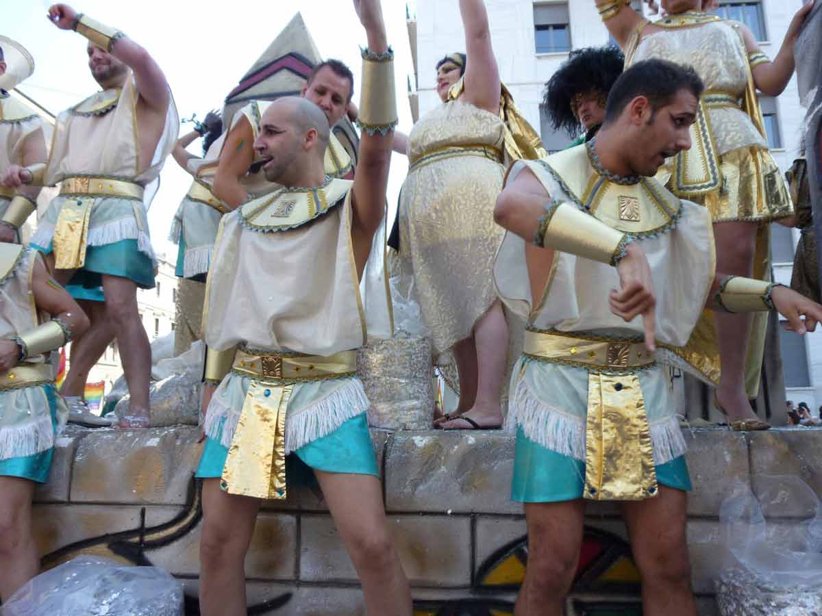 Milano Pride 2011: i carri del Christopher Street Day