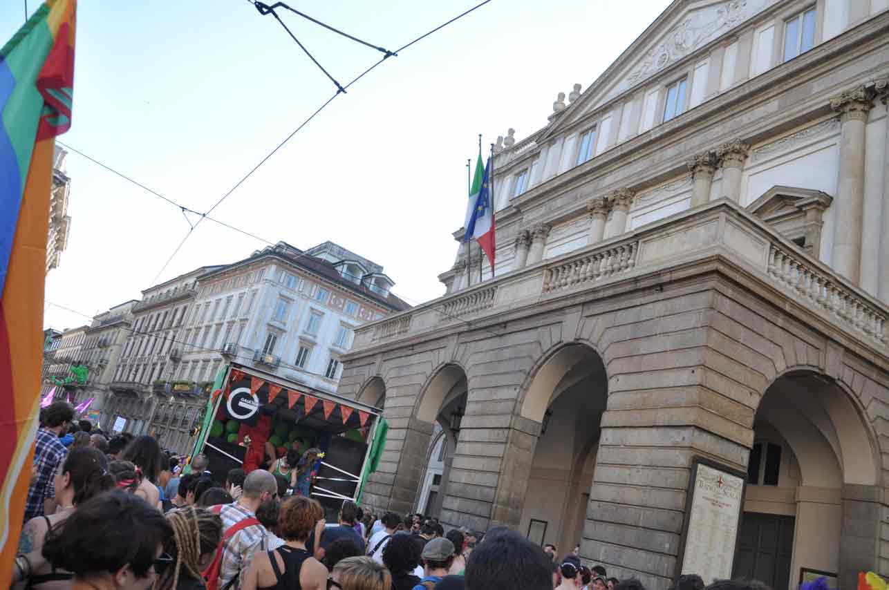 Milano Pride 2011: i carri del Christopher Street Day