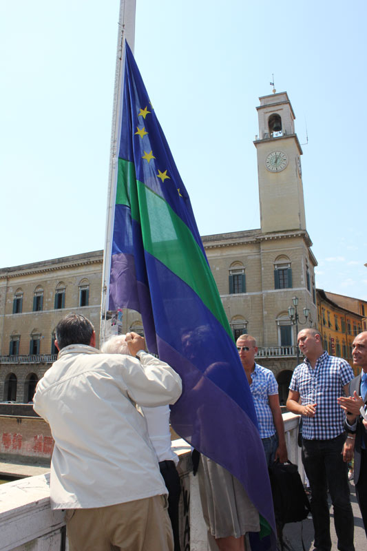 Pisa: a 42 anni da Stonewall la bandiera Rainbow sul pennone