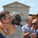 Pisa: a 42 anni da Stonewall la bandiera Rainbow sul pennone - Thumbnail