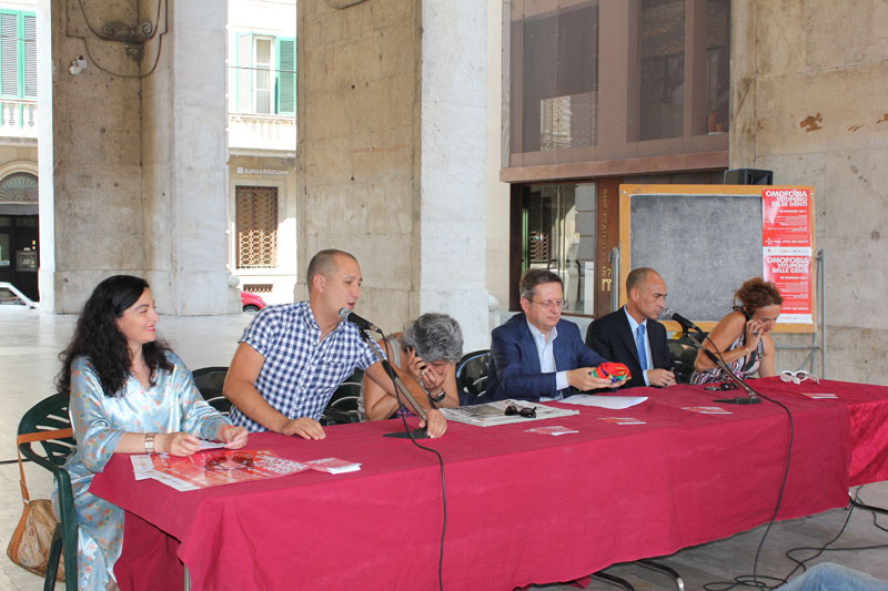 Pisa: a 42 anni da Stonewall la bandiera Rainbow sul pennone