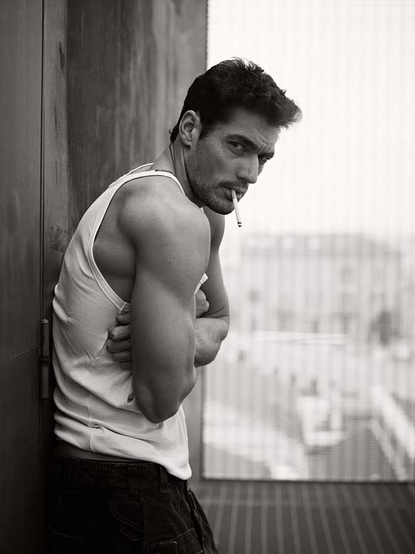 David Gandy nudo. D&G gli dedicano un intero libro. Le foto