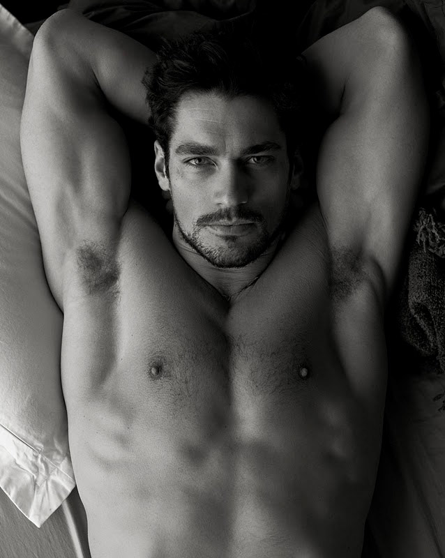 David Gandy nudo. D&G gli dedicano un intero libro. Le foto
