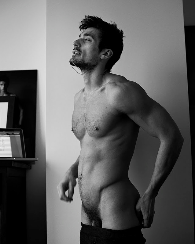 David Gandy nudo. D&G gli dedicano un intero libro. Le foto