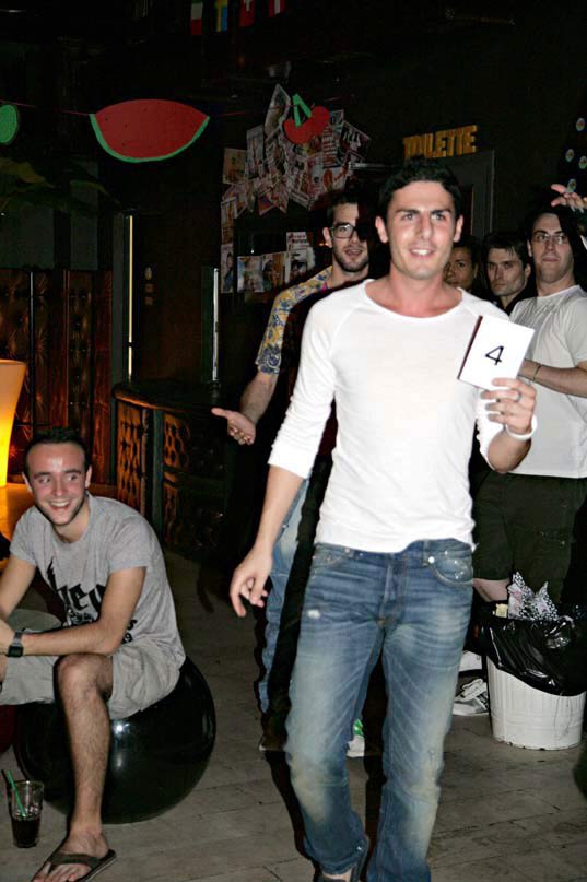 Edward, Mister Gay Lelephant in sfida per Mister Gay Italia