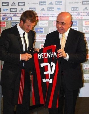 Le foto di Beckham e Victoria a Milano