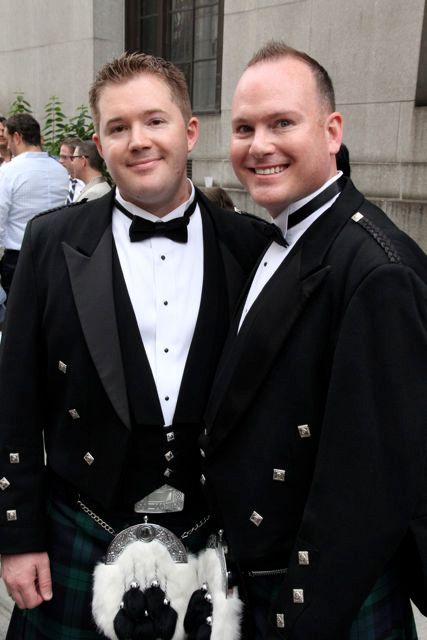 Le prime coppie gay di New York hanno detto s&igrave;