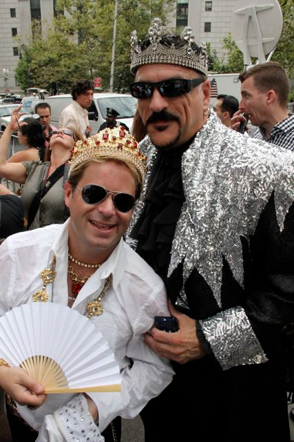 Le prime coppie gay di New York hanno detto s&igrave;