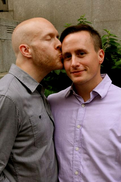 Le prime coppie gay di New York hanno detto s&igrave;